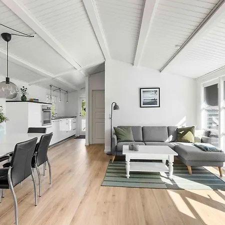 Charming Summerhouse Near Gilleleje And Hornbaek